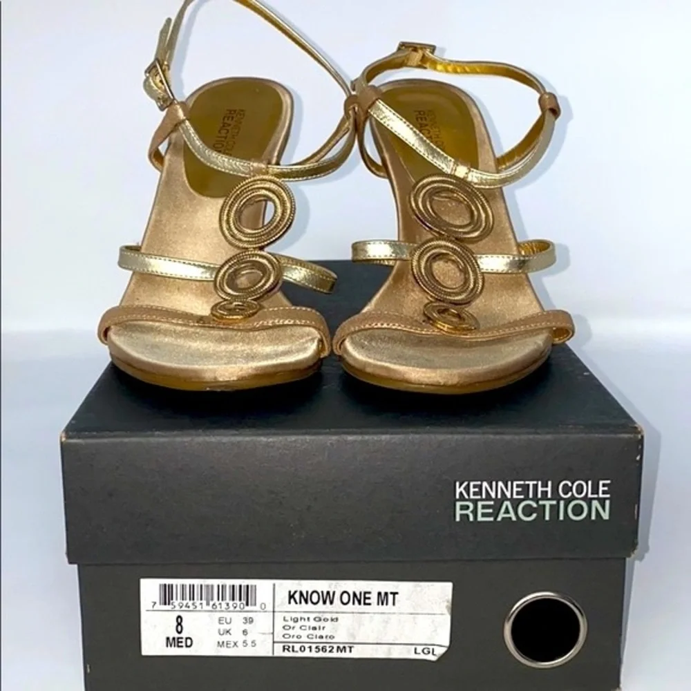 Kenneth Cole Reaction Know‎ One MT Gold Heels